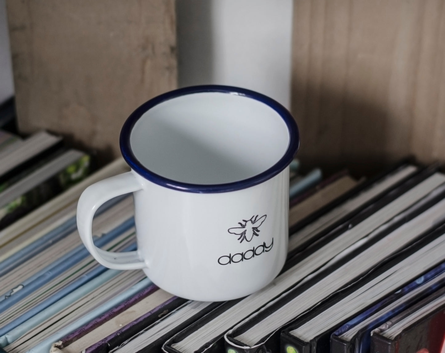Daddy - Manchester Design - Engraved Enamel Mug - One Mama One Shed
